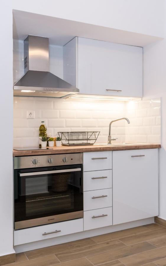 Wide Comfy Studio Apartment Centrally Located In Thissio Атина Екстериор снимка