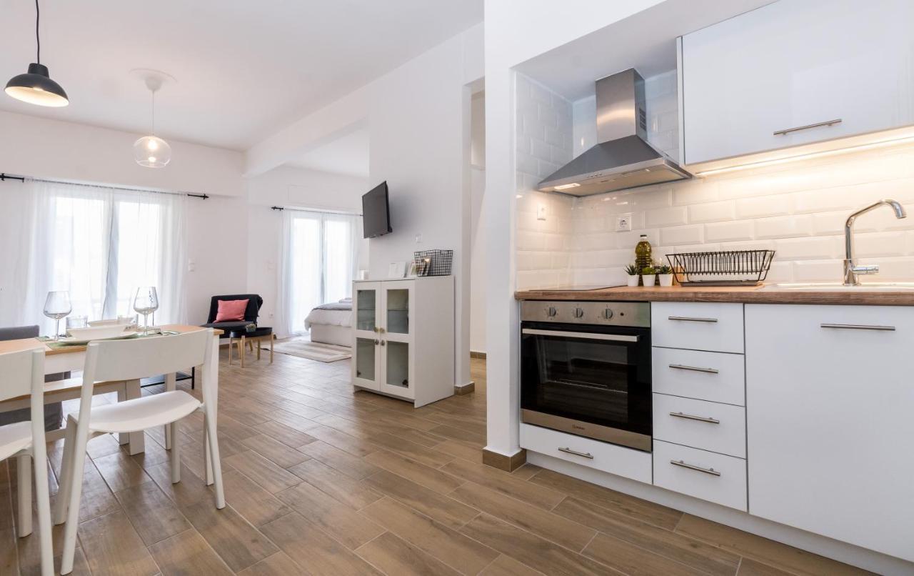 Wide Comfy Studio Apartment Centrally Located In Thissio Атина Екстериор снимка